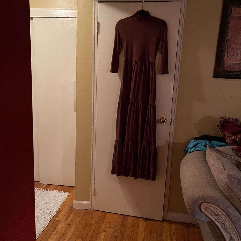 VENUS Chocolate Long Sleeve Maxi Dress NWOT